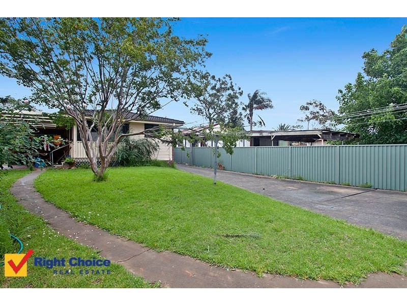 18 David Avenue, Oak Flats NSW 2529