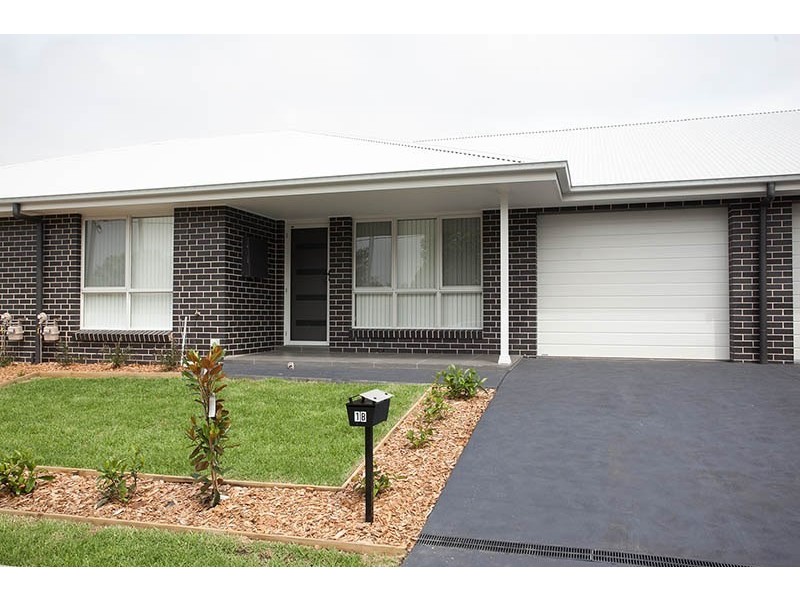 1B Kimbeth Crescent, Albion Park Rail NSW 2527