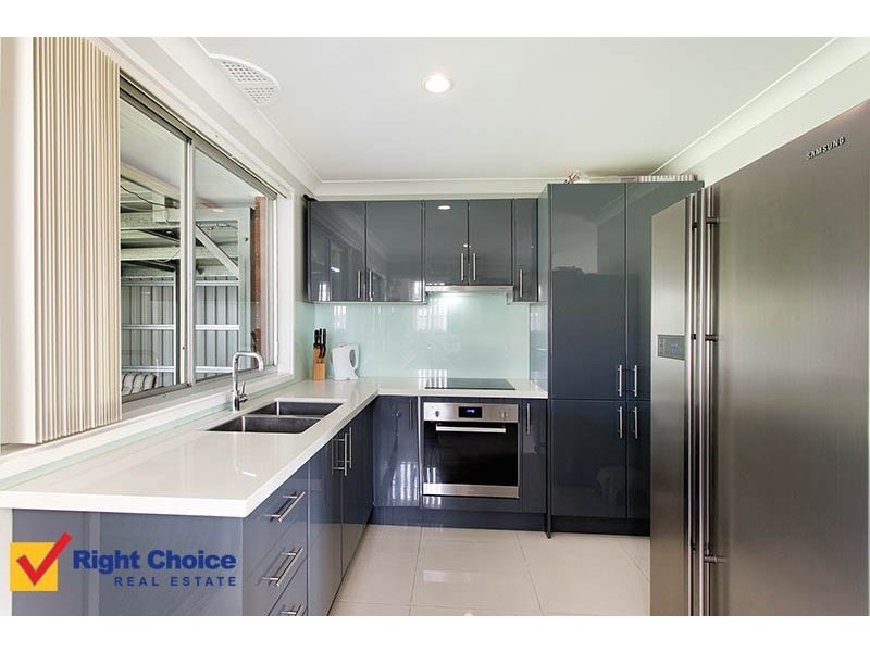 16 Polock Crescent, Albion Park NSW 2527