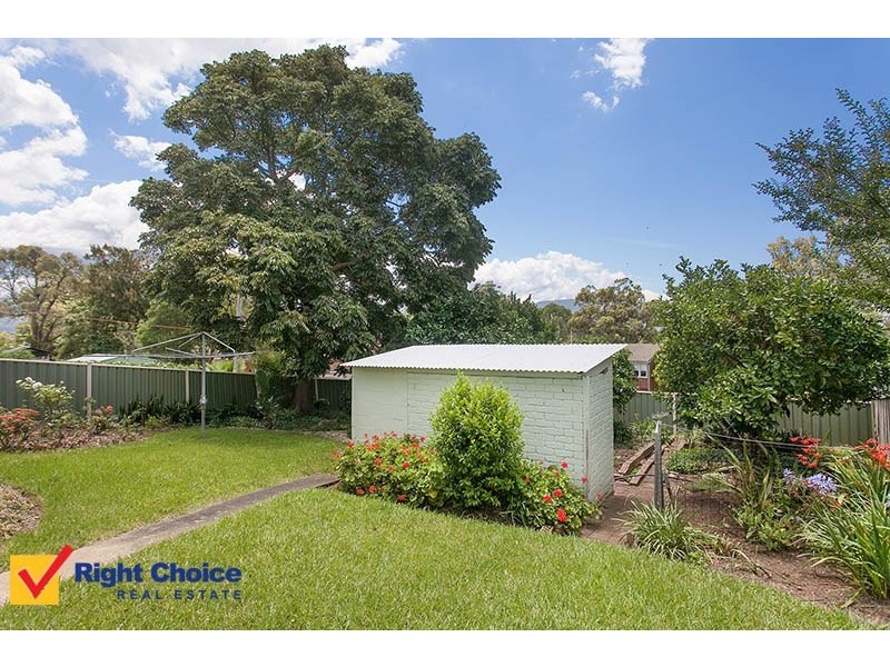 63 Lakelands Drive, Dapto NSW 2530