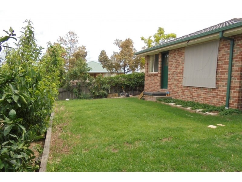 2 Stephens Street, Albion Park NSW 2527