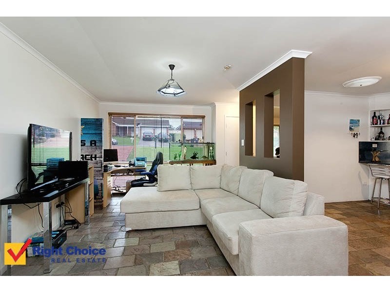 37 Gloucester Circuit, Albion Park NSW 2527