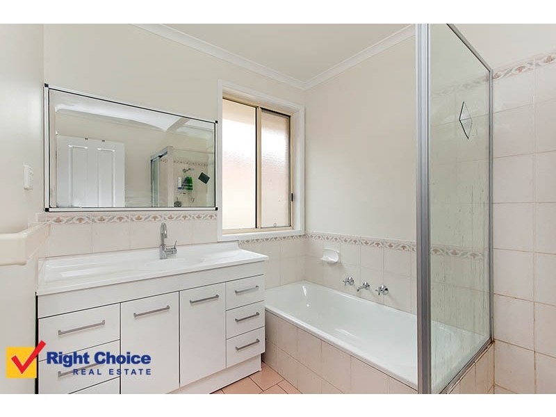 37 Gloucester Circuit, Albion Park NSW 2527