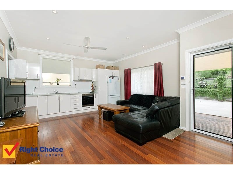 41 Maynes Parade, Unanderra NSW 2526