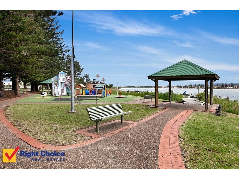 77 Waratah Street, Windang NSW 2528