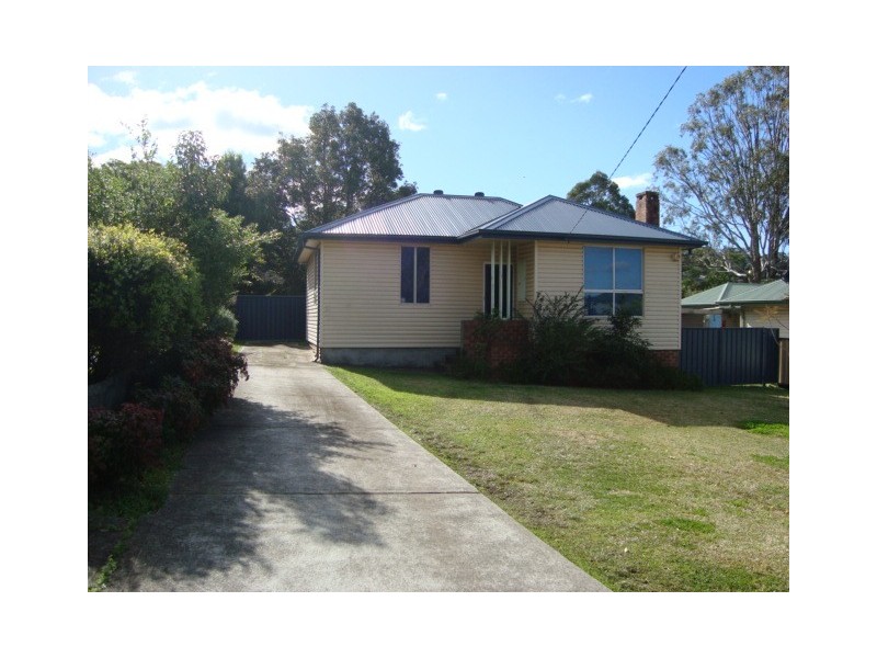 66 Albert Street, Unanderra NSW 2526