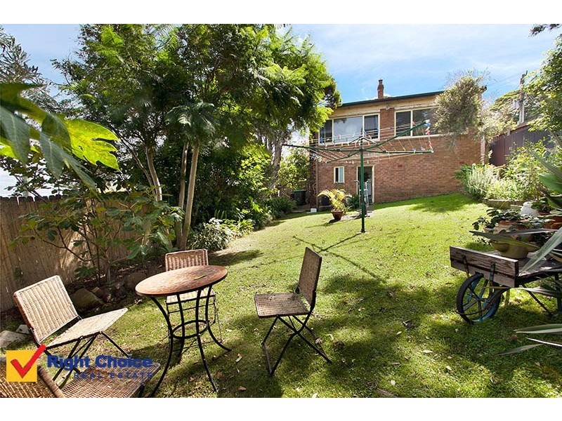 27 Robertson Street, Port Kembla NSW 2505