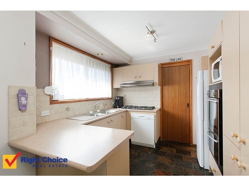 11 Federation Place, Albion Park NSW 2527