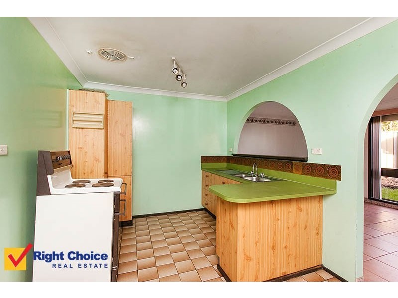 12 Moore Street, Oak Flats NSW 2529