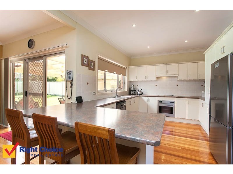 13 Allinga Drive, Oak Flats NSW 2529