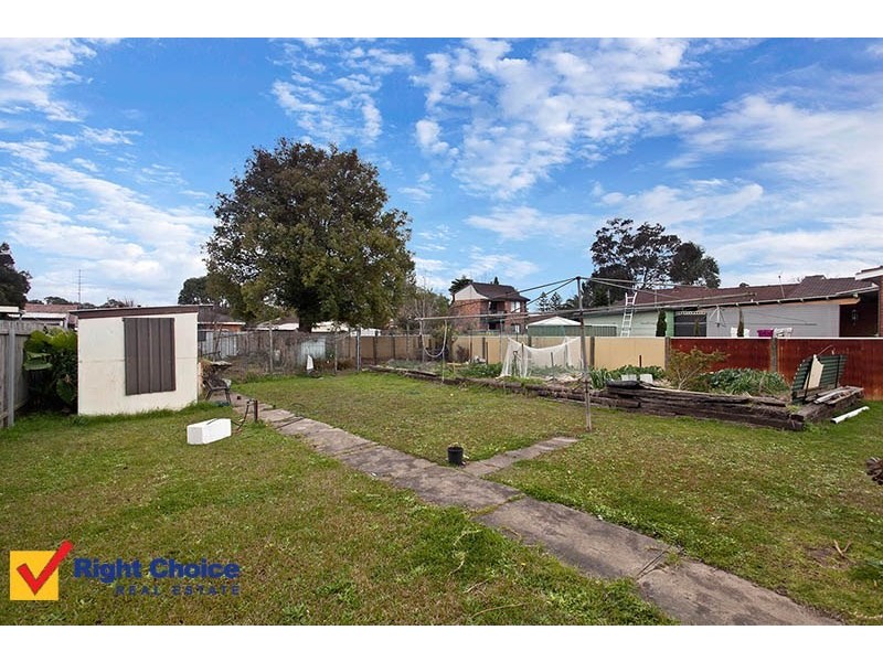 14 Storey Street, Oak Flats NSW 2529