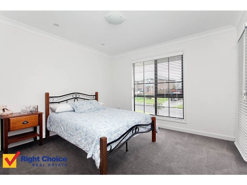 6 Wingello Crescent, Tullimbar NSW 2527