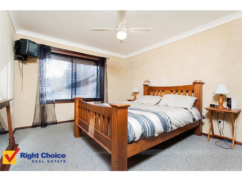 17 Scarborough Circuit, Albion Park NSW 2527