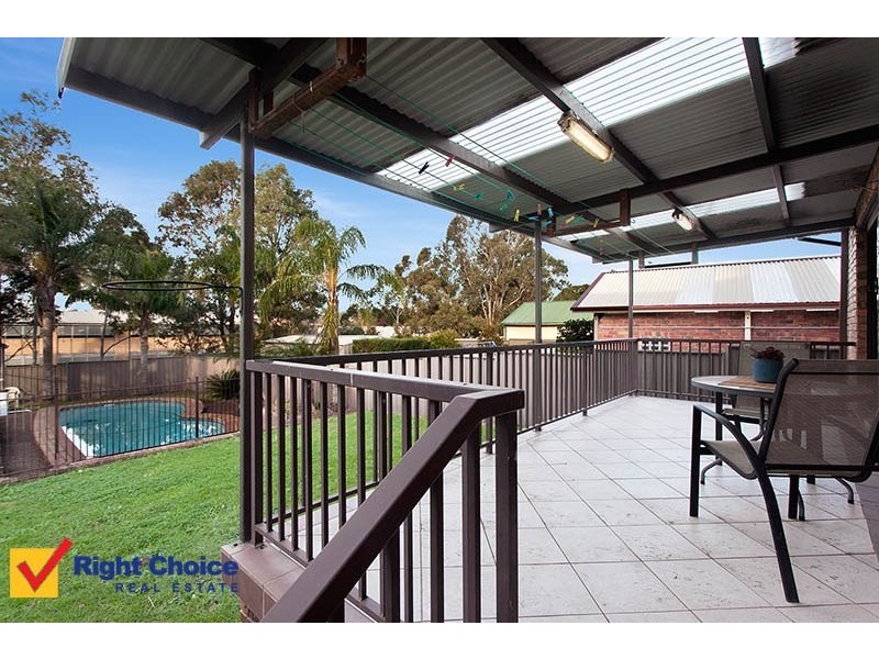 17 Scarborough Circuit, Albion Park NSW 2527
