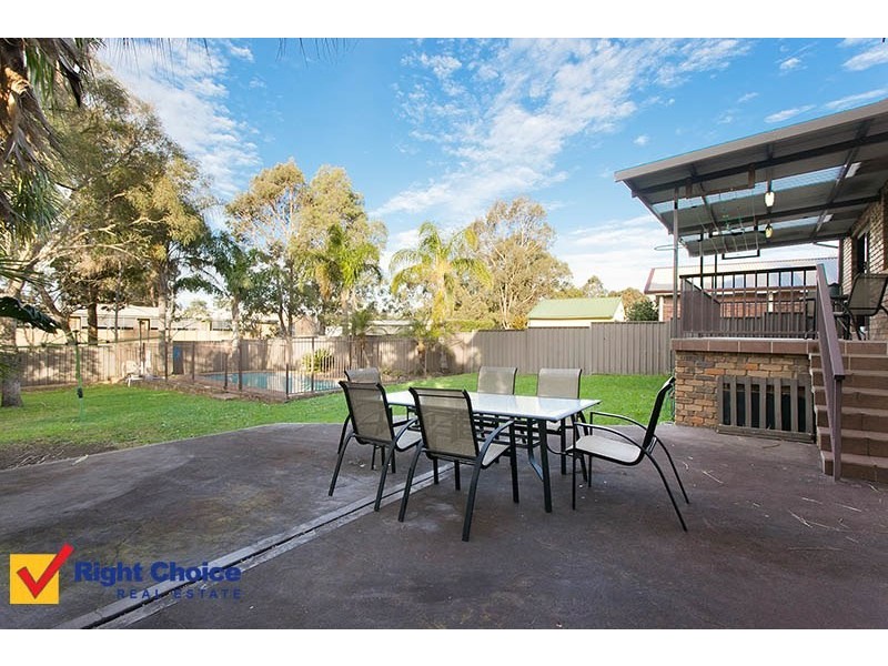 17 Scarborough Circuit, Albion Park NSW 2527