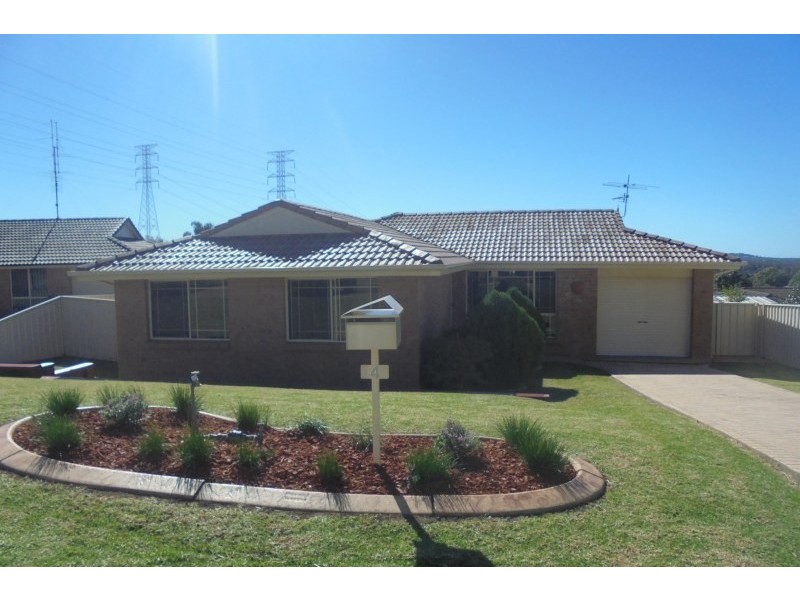 4 Avoca Place, Albion Park NSW 2527