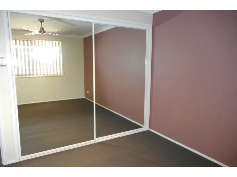 4 Avoca Place, Albion Park NSW 2527