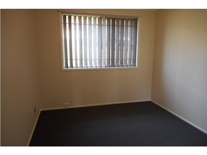 4 Avoca Place, Albion Park NSW 2527