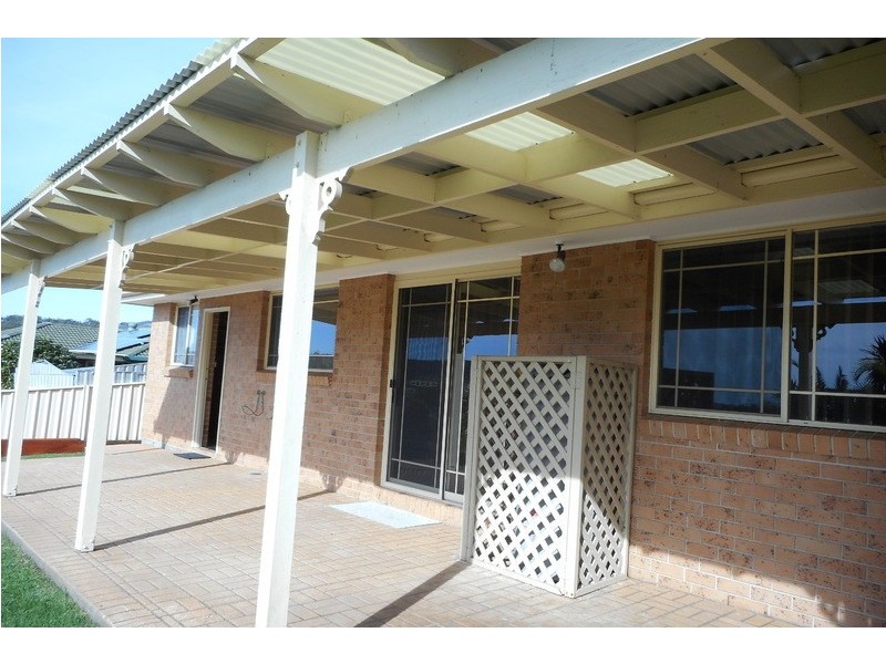 4 Avoca Place, Albion Park NSW 2527