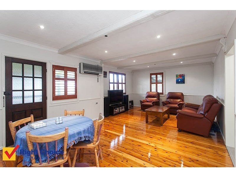 43 Thomas Street, Lake Illawarra NSW 2528