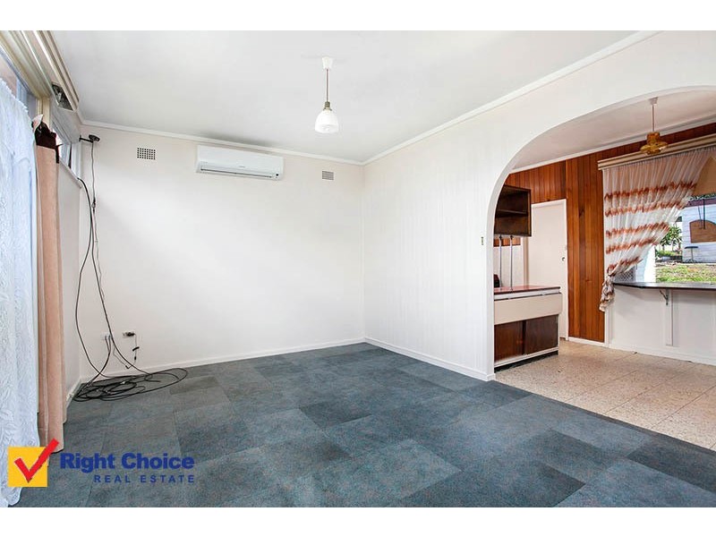 4 The Kings Way, Barrack Heights NSW 2528