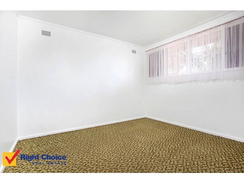 4 The Kings Way, Barrack Heights NSW 2528