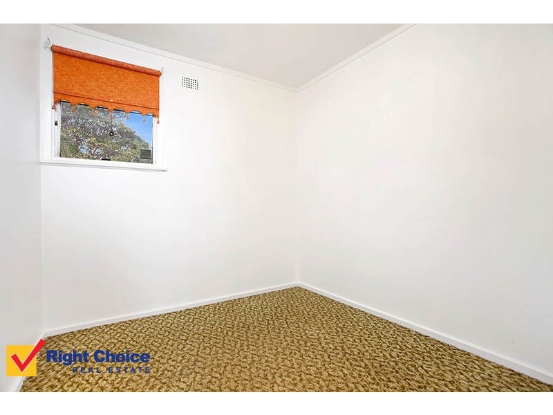 4 The Kings Way, Barrack Heights NSW 2528