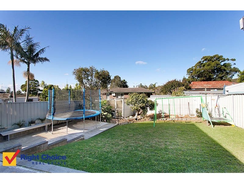 13 Walbon Crescent, Koonawarra NSW 2530