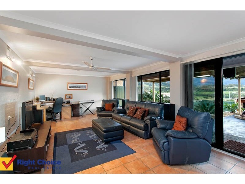 8 Noble Road, Albion Park NSW 2527