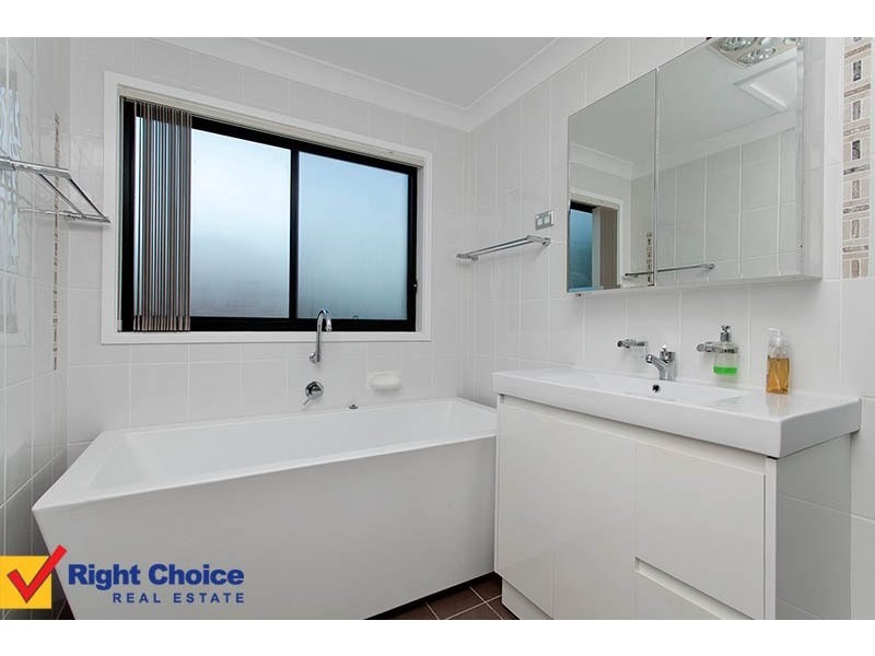 8 Noble Road, Albion Park NSW 2527