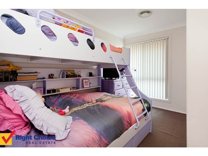 8 Noble Road, Albion Park NSW 2527