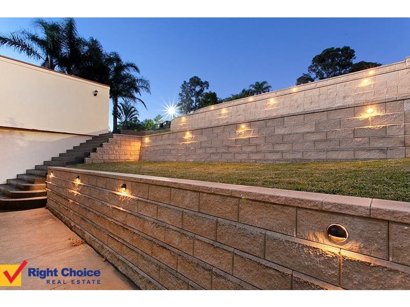 8 Noble Road, Albion Park NSW 2527