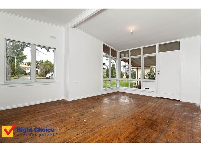 4 Burge Place, Warilla NSW 2528