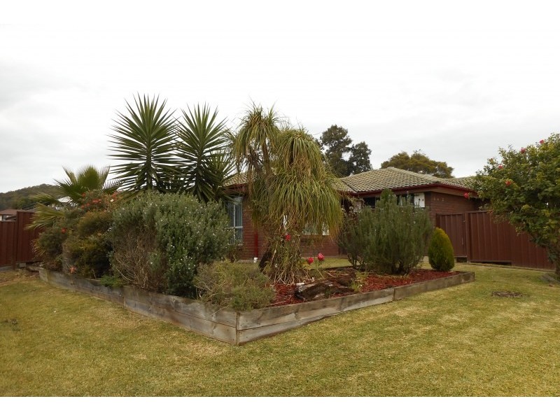 40 Elm Street, Albion Park Rail NSW 2527