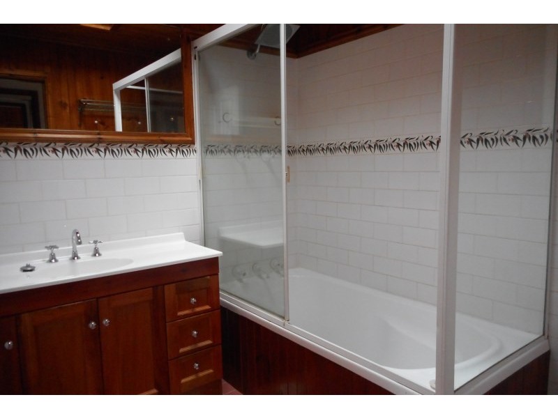 40 Elm Street, Albion Park Rail NSW 2527