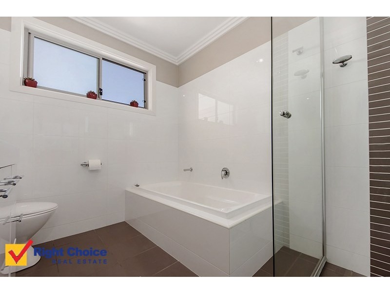 2/55 The Boulevarde, Oak Flats NSW 2529