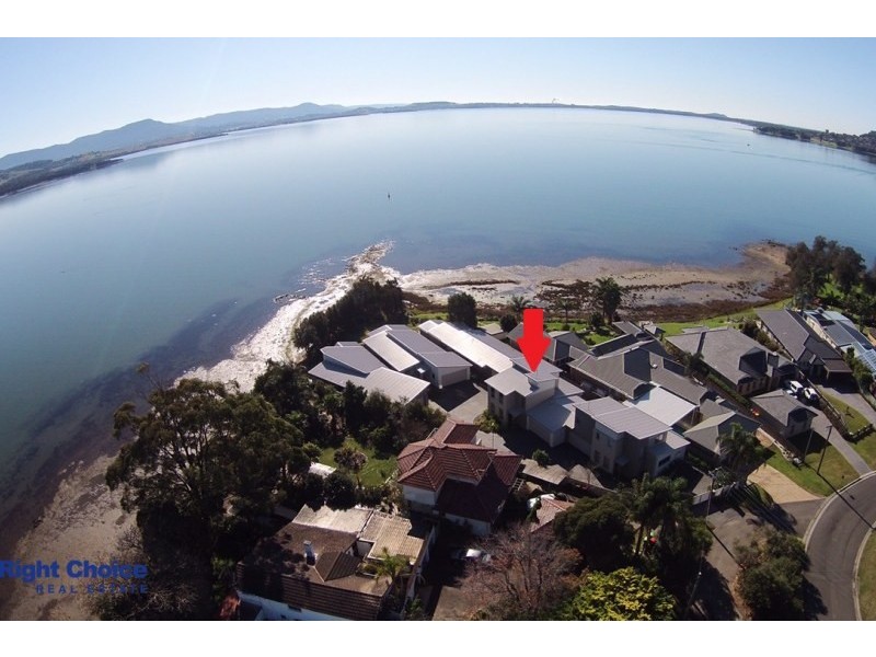 2/55 The Boulevarde, Oak Flats NSW 2529