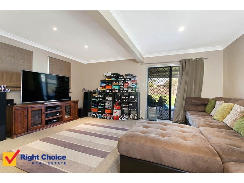 19 Deakin Street, Oak Flats NSW 2529