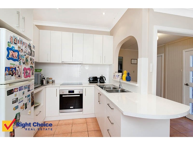 19 Deakin Street, Oak Flats NSW 2529