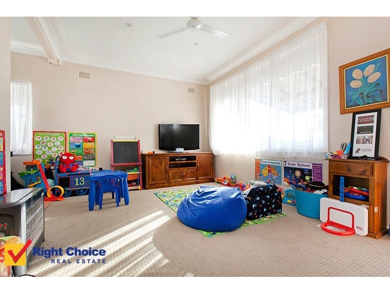 19 Deakin Street, Oak Flats NSW 2529