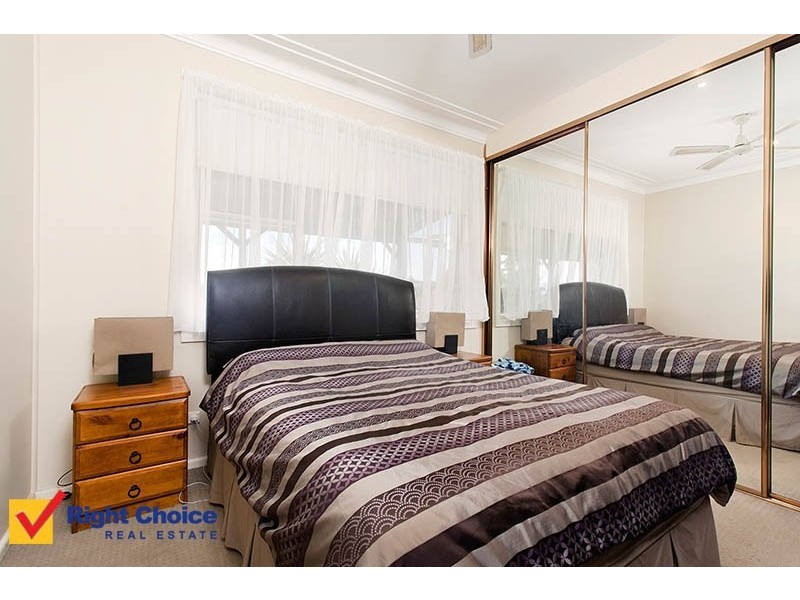 19 Deakin Street, Oak Flats NSW 2529