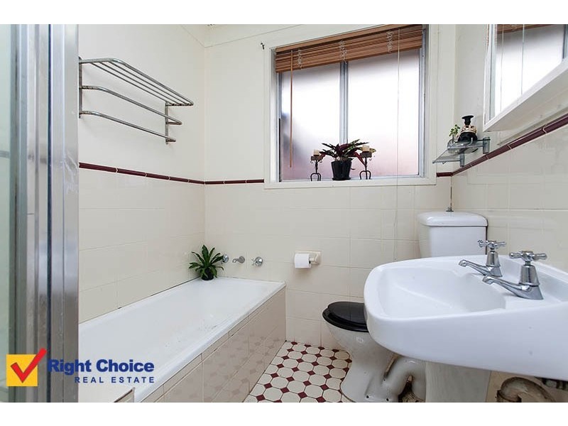 16 Freeman Parade, Mount Warrigal NSW 2528