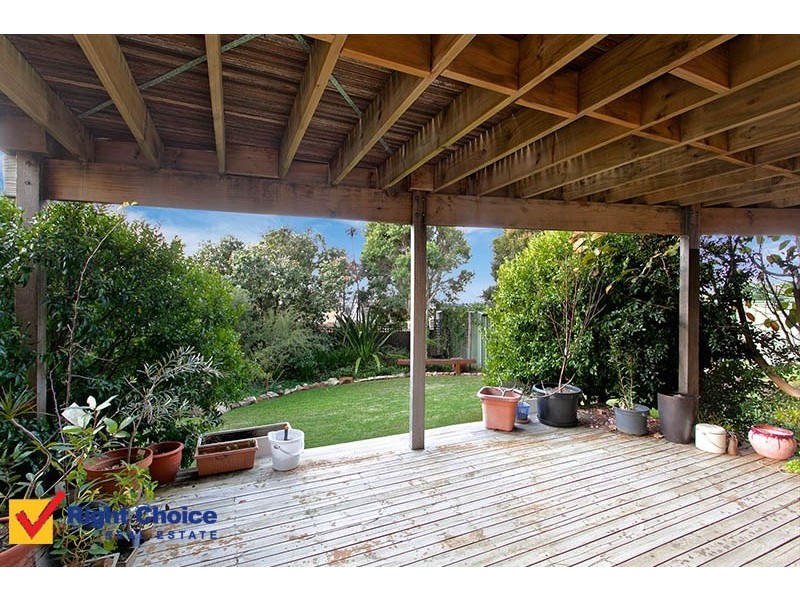 56 Cuthbert Drive, Mount Warrigal NSW 2528