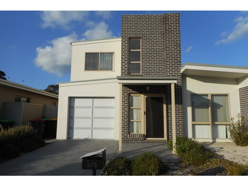 2/3 Banksia Avenue, Albion Park Rail NSW 2527
