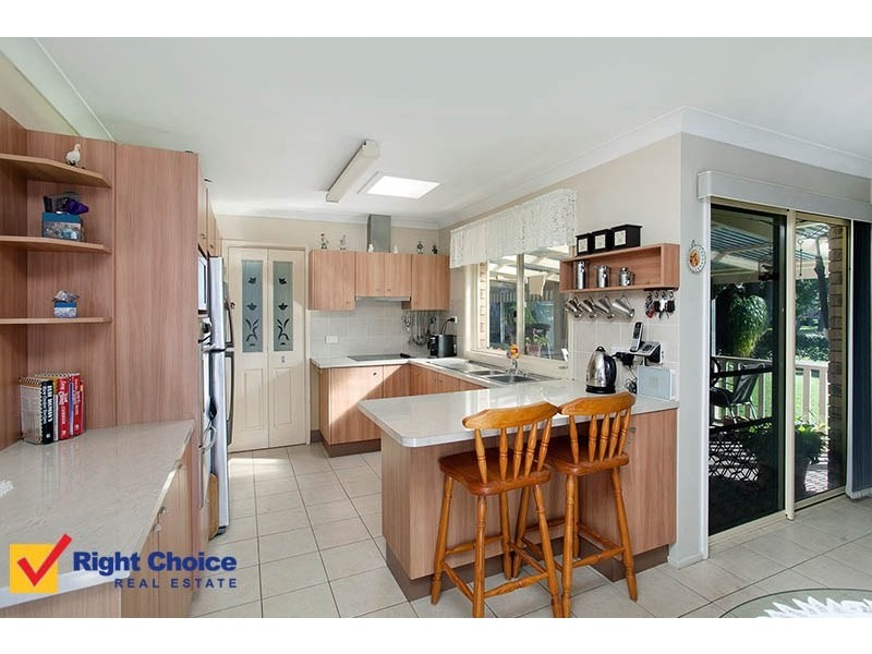 23 Fraser Crescent, Albion Park NSW 2527