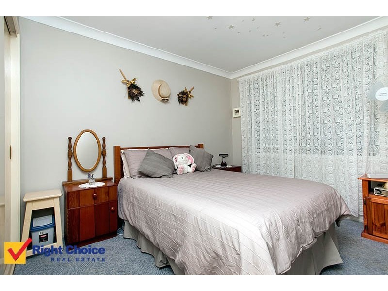 23 Fraser Crescent, Albion Park NSW 2527