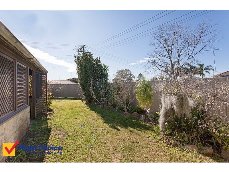 2 Moras Place, Lake Illawarra NSW 2528