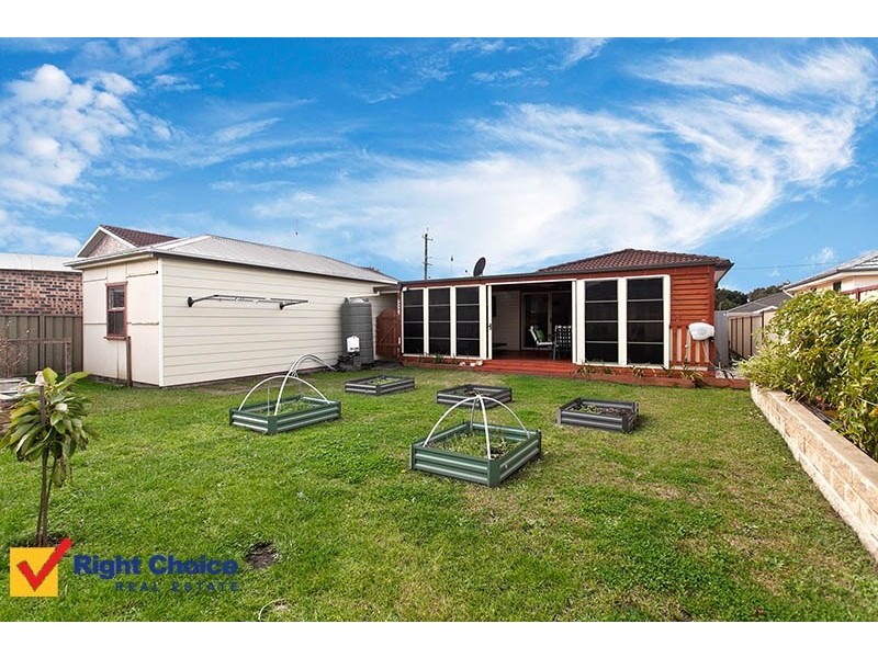 14 Brian Avenue, Warilla NSW 2528