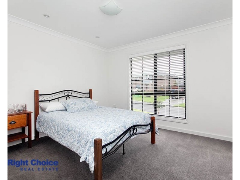 6 Wingello Crescent, Tullimbar NSW 2527