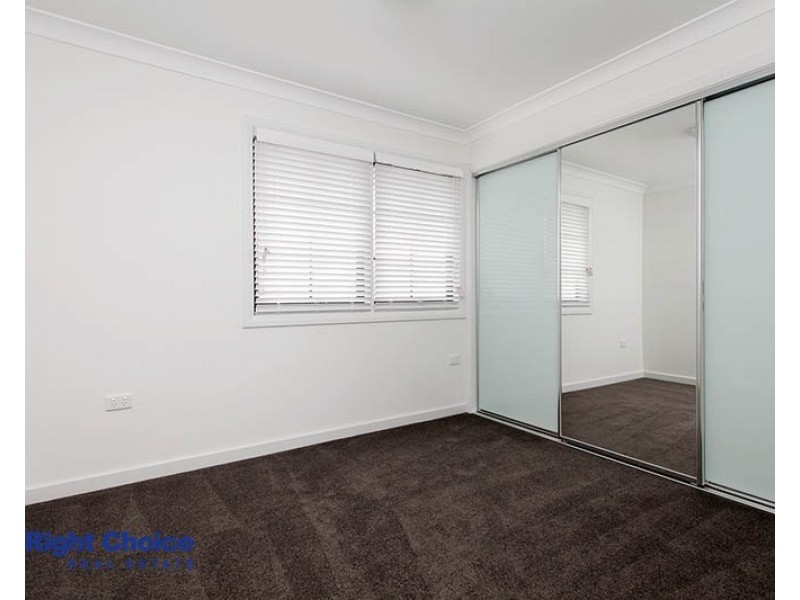 6 Wingello Crescent, Tullimbar NSW 2527